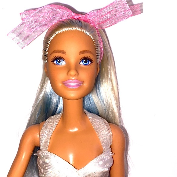 Your Barbie Headquarters! Leave a comment or request below! - Picture 2 of 13